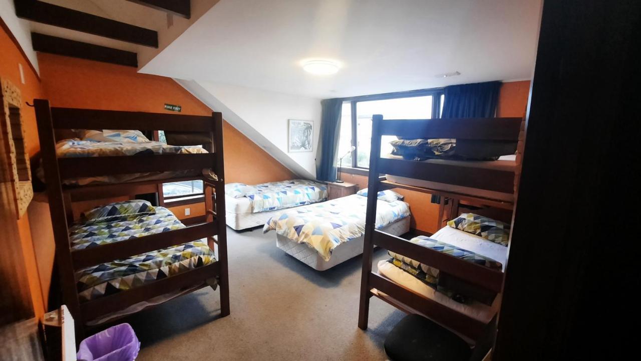 Хостел Manor House Backpackers Дьюндин Экстерьер фото
