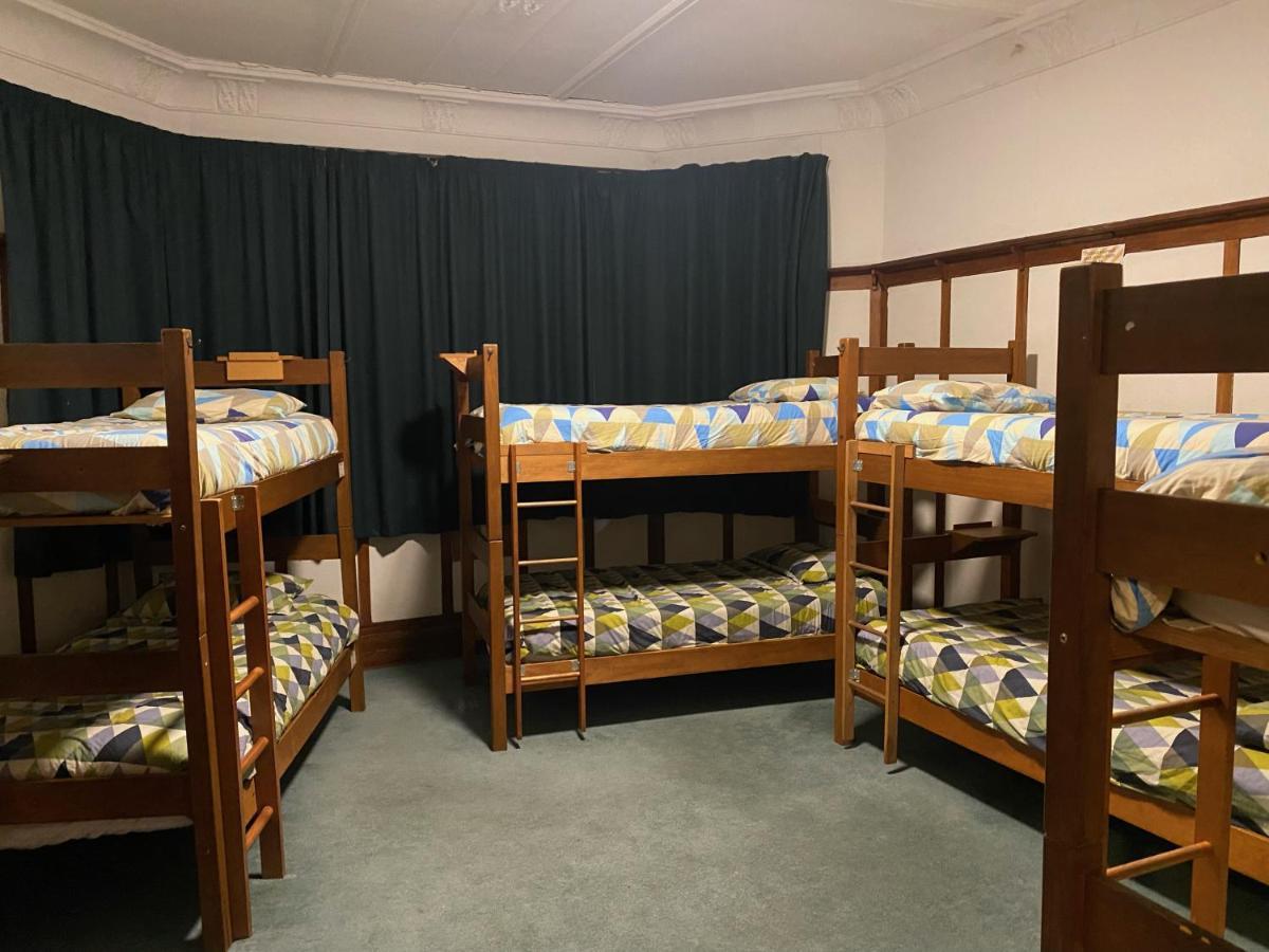 Хостел Manor House Backpackers Дьюндин Экстерьер фото