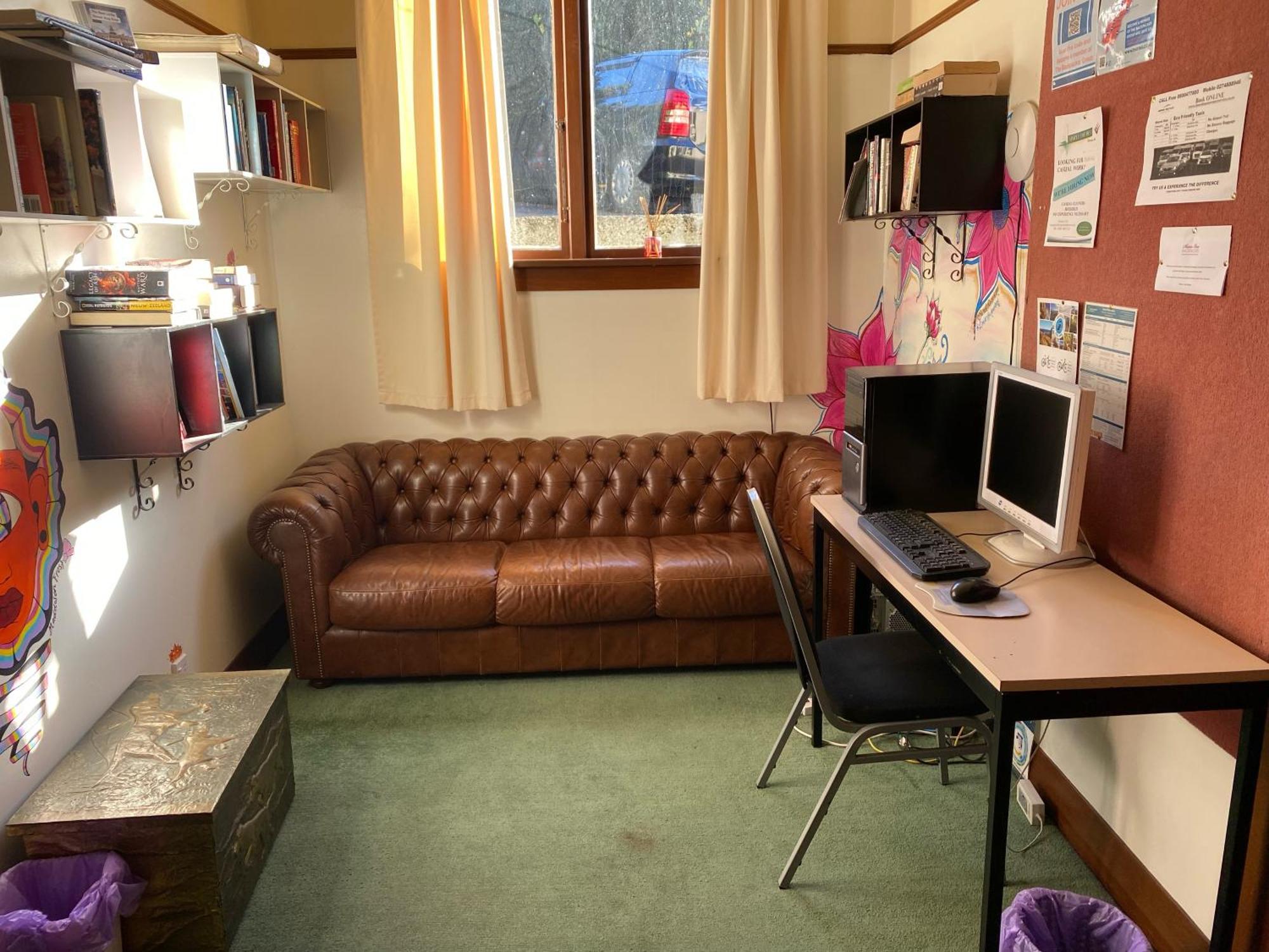 Хостел Manor House Backpackers Дьюндин Экстерьер фото