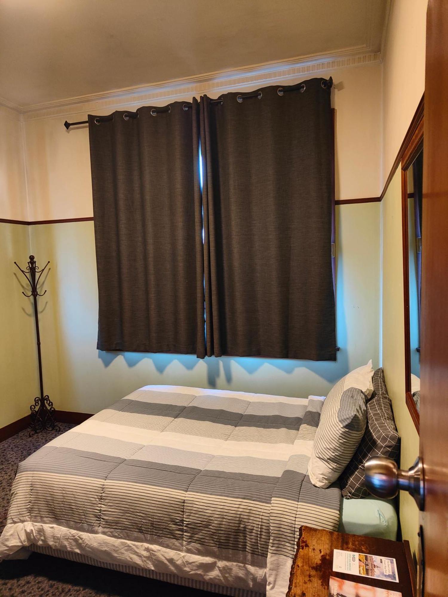 Хостел Manor House Backpackers Дьюндин Экстерьер фото